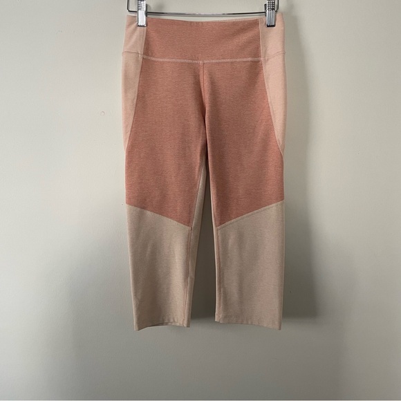 Outdoor Voices Pants - Outdoor Voices Pink Colorblock Spacedye Cropped Leggings Size Small
